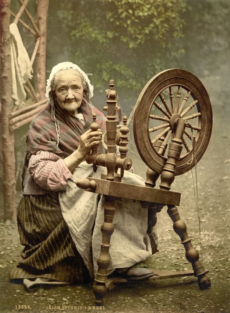spinning-wheel-63007_640.jpg